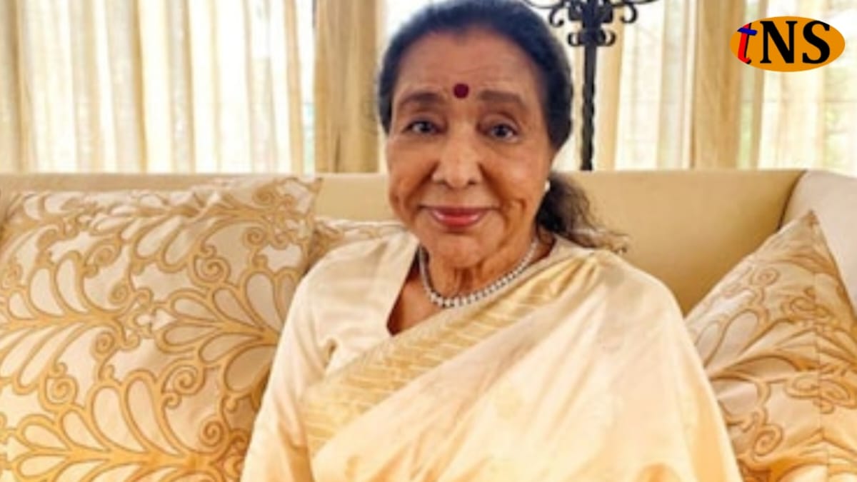 Legendary Singer Asha Bhosle Passes Away at 92, Nation Mourns